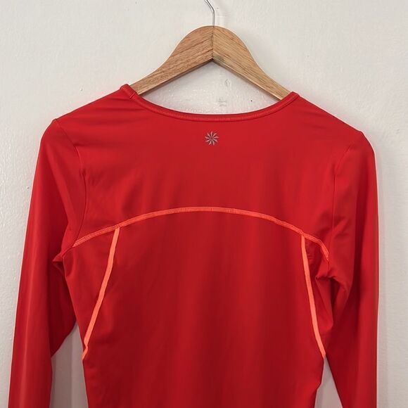 Athleta size XS Taped Chi Long Sleeve tee EUC - Picture 5 of 5